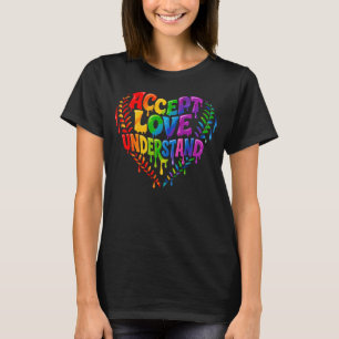 Camiseta Acepta Ama Entiende Corazón de Goteo de Arcoíris A