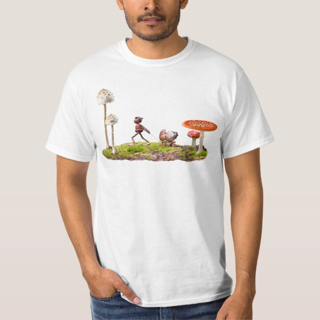 Camiseta Acorn elf ïn en el bosque con champiñones (Anverso)