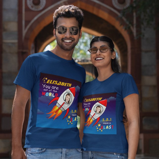 Camiseta Actividad de la explosión de un buque con cohetes  (Subido por el creador)