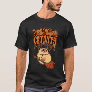 Camiseta Actividad paranormal Gato brujo lindo en escoba Sa