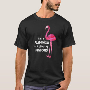 Camiseta Acuarela Que Dice Flamingo En Una Manada De Cerdos