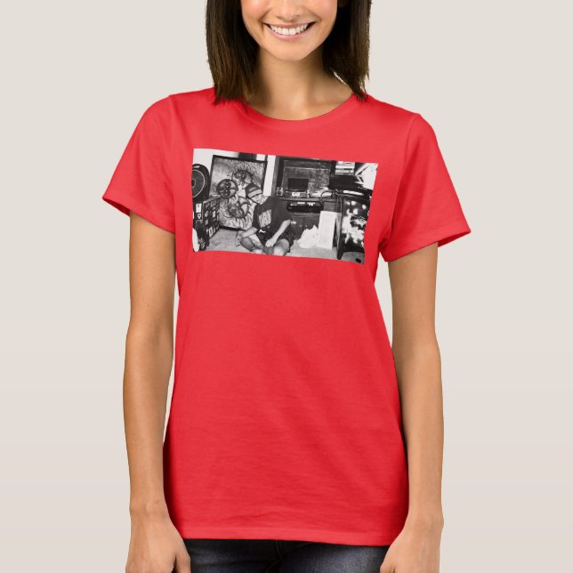 Camiseta Adam Moyer Modelando (Anverso)