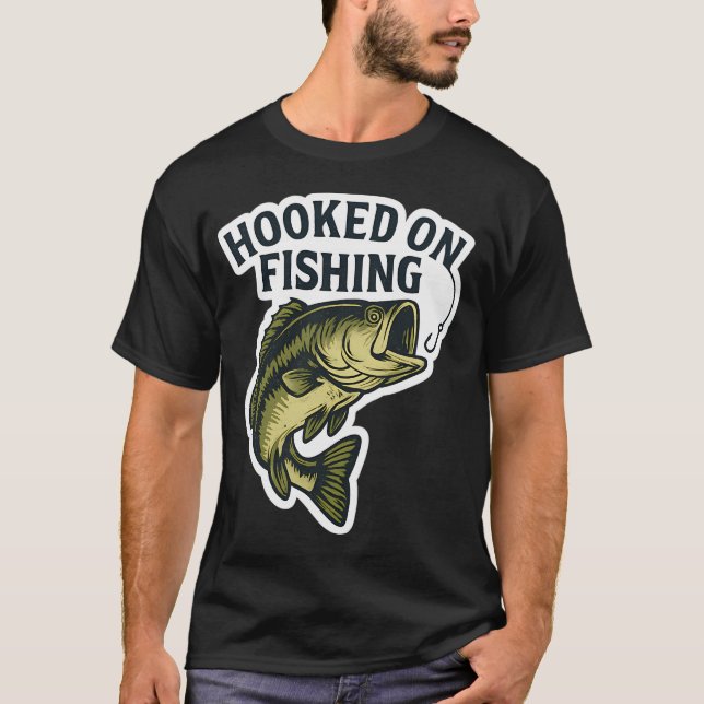 CAMISETA ADICTO A LA PESCA (Anverso)