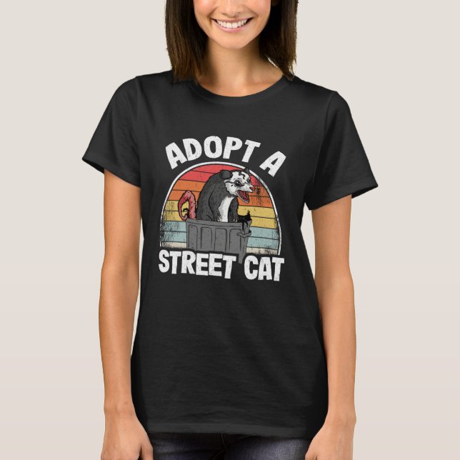 Camiseta Adopt A Street Cat Opossum Meme Trash Possum (Anverso)
