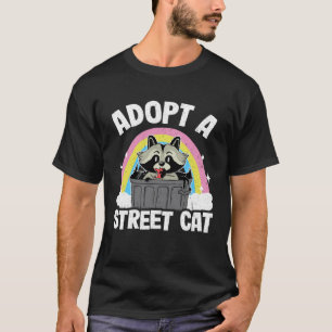 Camiseta Adopta un gato callejero mapache arcoíris