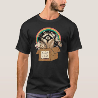 Camiseta Adoptar Gatos Prohibidos En Caja Mapaches Mofetas