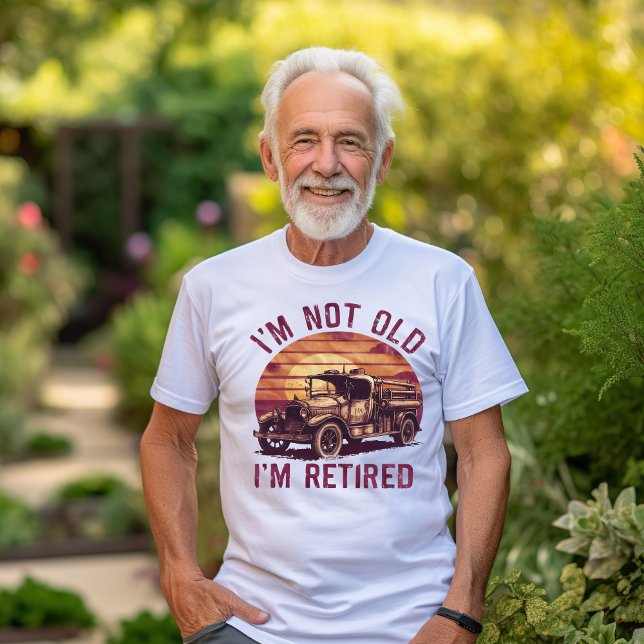 Camiseta Adoptar sus años de jubilación (Subido por el creador)