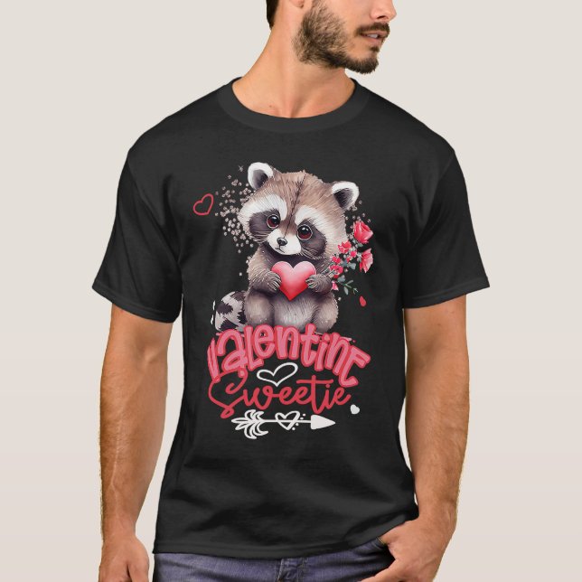 Camiseta Adorable Baby Racoon Cute Valentine Sweetie With R (Anverso)