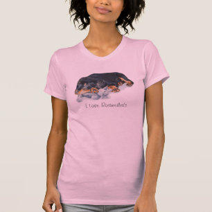 Camiseta adorable cachorro de perro de rottweiler que cuida