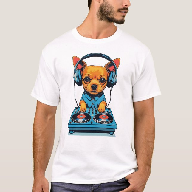 Camiseta Adorable Ginger Small Dog DJ con audífonos (Anverso)