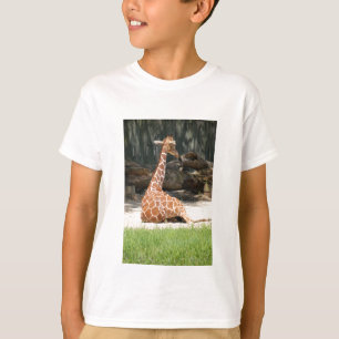 Camiseta Adorable Sitting Giraffe