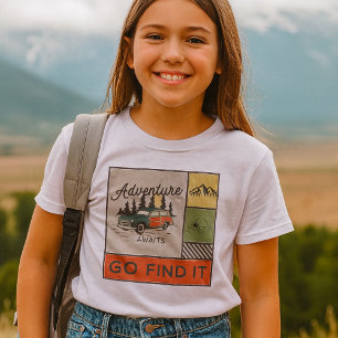 Camiseta Adventure Await Go Find It Retro Camping Travel