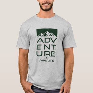 Camiseta Adventure Awaits