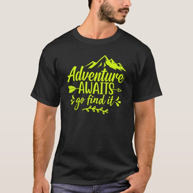 Camiseta Adventure Awaits Go Find It Women's Graphic Tees M (Anverso)