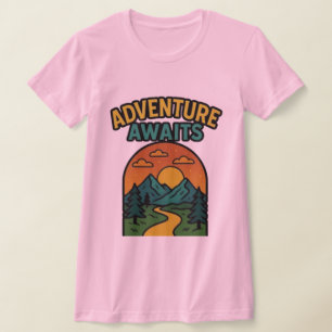 Camiseta Adventure Awaits Minimalist Print - Outdoor Travel