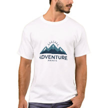 Camiseta Adventure Awaits | Tee de Senderismo de M