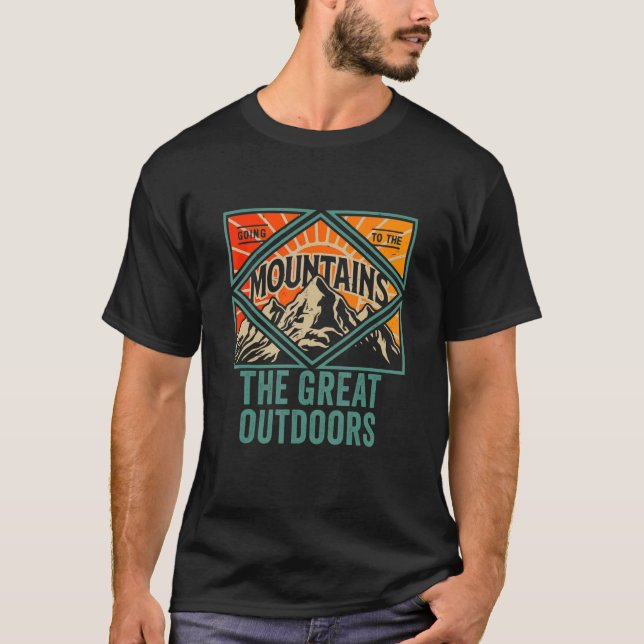 Camiseta Adventure Awaits The Great Outdoors Nature Hiking  (Anverso)