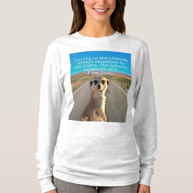 Camiseta Adventurous Meerkat Living (Anverso)