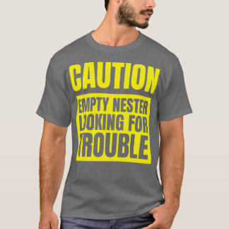 Camiseta Advertencia Divertida de Nido Vacío