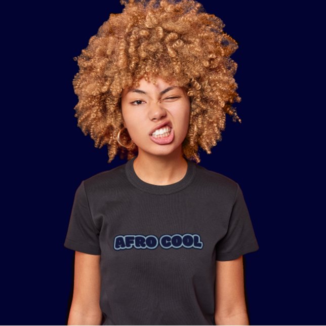 Camiseta Afro Guay - Texto de mujeres afroamericanas de col (Afro Cool Text T Shirt)