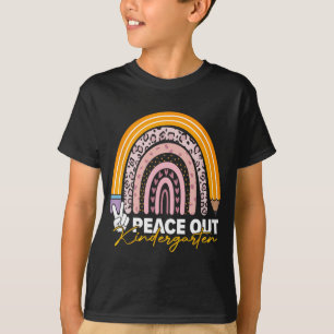 Camiseta Afuera De La Guardería El Día Pasado De La Escuela