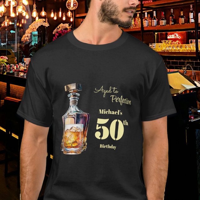 Camiseta Aged to Perfection Men's 50th Whiskey Birthday  (Subido por el creador)