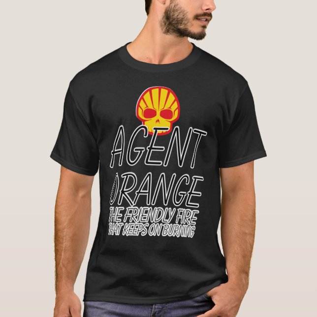 CAMISETA AGENTE NARANJA EL FUEGO AMABLE QUE SE QUEDA EN BUR (Anverso)