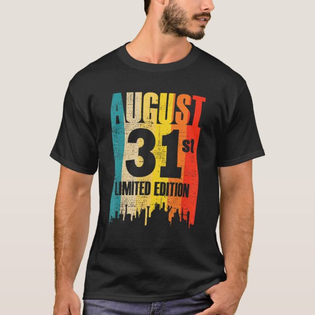Camiseta Agosto 31 Edición Limitada Mes 8 31º Día Retro V (Anverso)