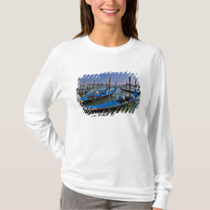 Camiseta Agua del Gran Canal con góndolas alineadas