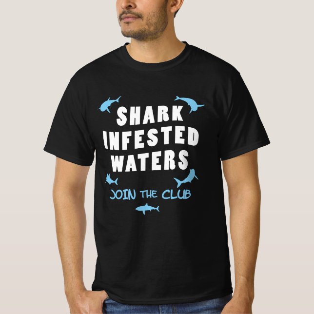 Camiseta Agua Infestada De Tiburón - Cita De Buceo En Scuba (Anverso)