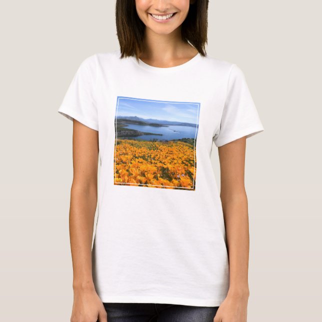 Camiseta Agua | Lago California Con Cachorros Dorados (Anverso)