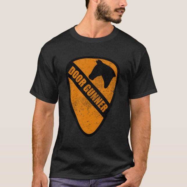 Camiseta Aire Cav Vietnam Puerta Gunner Molesto (Anverso)