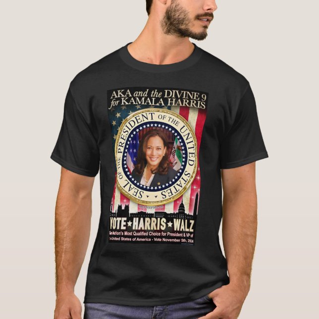 Camiseta AKA y los divinos nueve por Kamala Harris (Anverso)