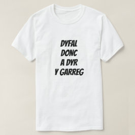 Camiseta Al golpear persistentemente se rompe la piedra