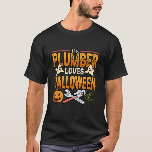 Camiseta Al plomero le encanta el traje de halloween Wrench (Anverso)