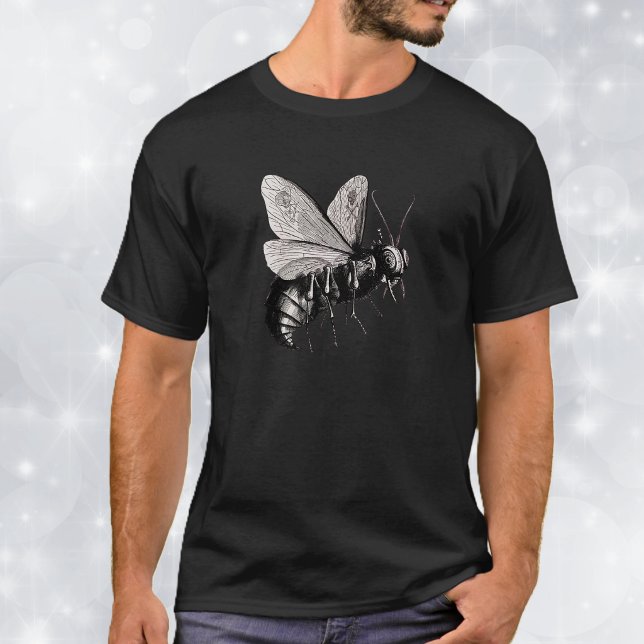 Camiseta Alas de abeja de cráneo gótico (Scary creepy big bee with stinger and skulls on its wings on a tee shirt.)