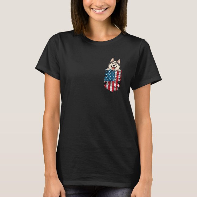 Camiseta Alaskan Malamute Pocket 4th of July American Flag  (Anverso)