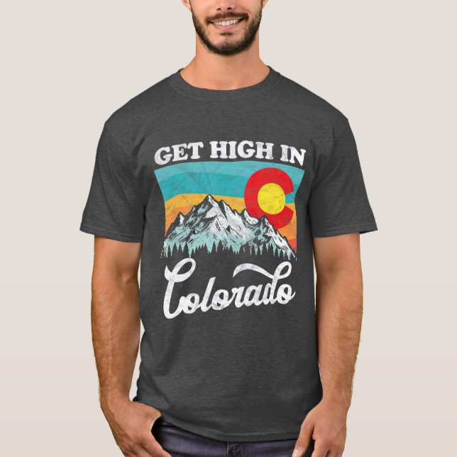 Camiseta Alcance en las montañas de la bandera retro de Col (Anverso)