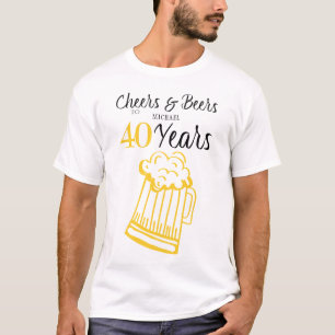 Camiseta Alegres y cervezas de cumpleaños de tipografía de