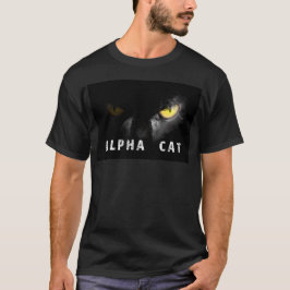 Camiseta Alfa Cat con mirada mortífera sobre negro
