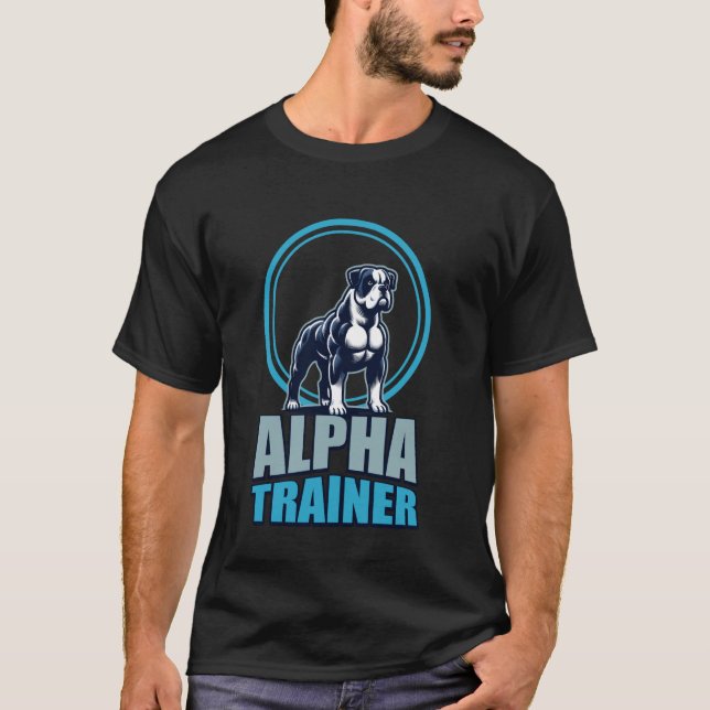 Camiseta Alfa Trainer Bulldog Fitness Emblem (Anverso)