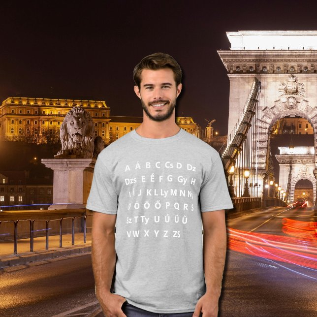 Camiseta Alfabeto húngaro - fuentes blancas (Subido por el creador)