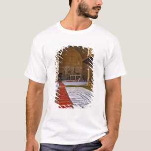 Camiseta Alfombras de oración que conducen a la mezquita is