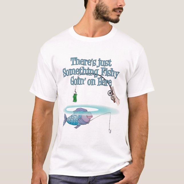 Camiseta Algo Pescador En El Gracioso Engranaje De Pesca (Anverso)