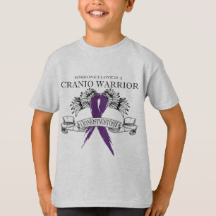 Camiseta Alguien a quien amo tiene a Cranio