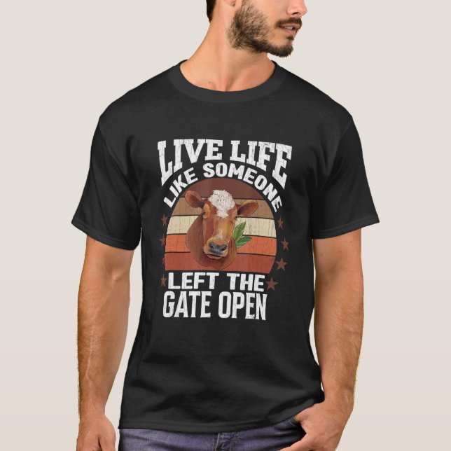 Camiseta Alguien Dejó Gate Open Cute Cows Animal Graphic (Anverso)