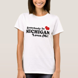 Camiseta Alguien En Michigan Me Ama