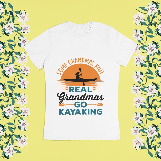 Camiseta Algunos abuelitos se mueven en kayak (Subido por el creador)