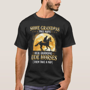 Camiseta Algunos abuelos toman siestas Abuelos reales monta