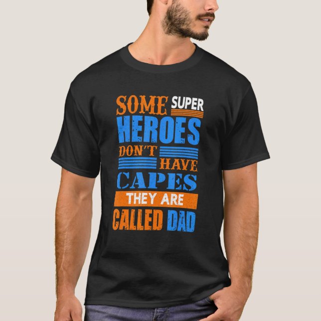 Camiseta Algunos superhéroes no tienen mayúsculas a las que (Anverso)